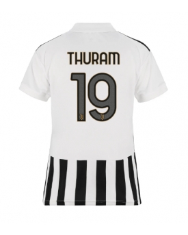 Juventus Khephren Thuram #19 Maglia Gara Casa Repliche 2026-27 Donna Maniche Corte Juventus Khephren Thuram #19 Maglia Gara Casa Repliche 2026-27 Donna Maniche Corte